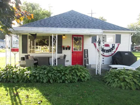 234 S Belle Riv, Marine City, MI 48039