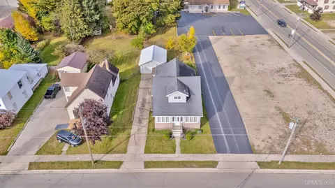 189 N Cedar, Manistique, MI 49854