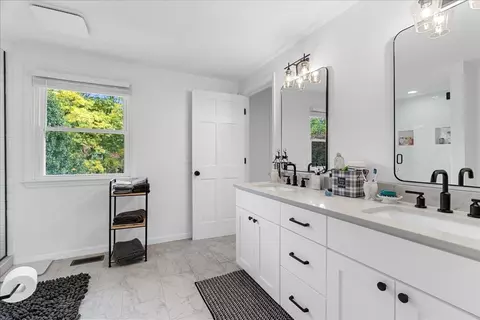 Bath - 1201 Riverside, Owosso, MI 48867 photo 5 of 6