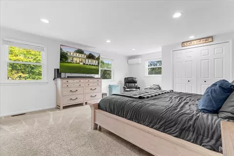 Bedroom - 1201 Riverside, Owosso, MI 48867 photo 4 of 5