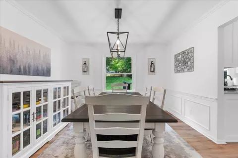 Dining - 1201 Riverside, Owosso, MI 48867 photo 1 of 3