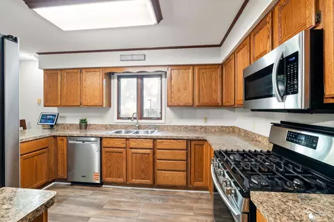 Kitchen - 8737 Tanglewood, Temperance, MI 48182 photo 1 of 3