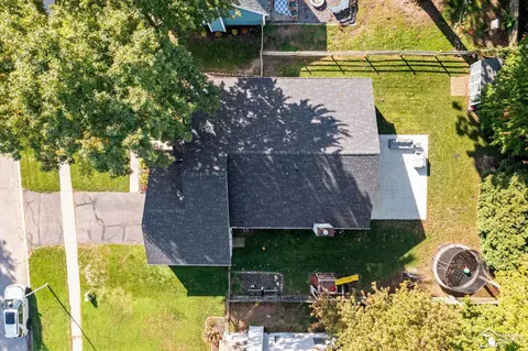 View/Area - 8737 Tanglewood, Temperance, MI 48182 photo 1 of 2