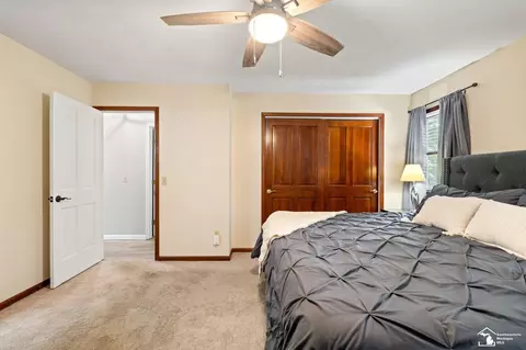Bedroom - 8737 Tanglewood, Temperance, MI 48182 photo 2 of 3