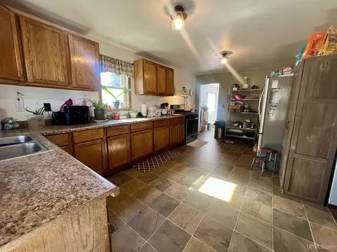 Kitchen - 1813 14th, Menominee, MI 49858 photo 3 of 4