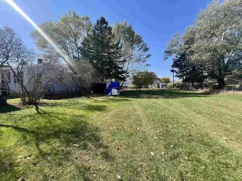 Exterior - 1813 14th, Menominee, MI 49858 photo 5 of 5