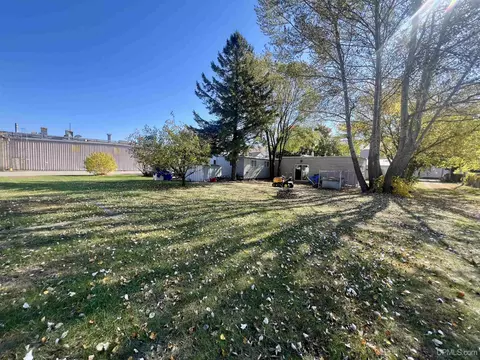 Exterior - 1813 14th, Menominee, MI 49858 photo 4 of 5