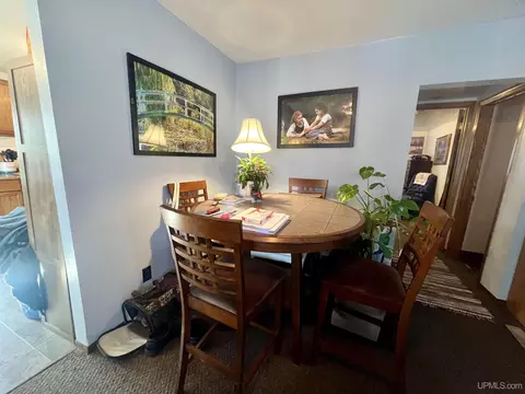 Dining - 1813 14th, Menominee, MI 49858 photo 1 of 1