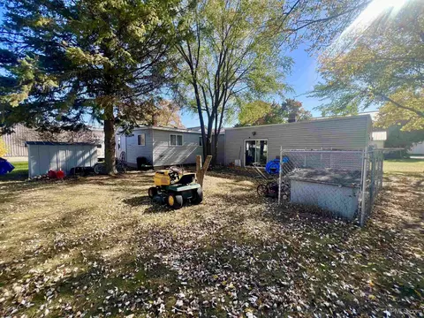 Exterior - 1813 14th, Menominee, MI 49858 photo 3 of 5