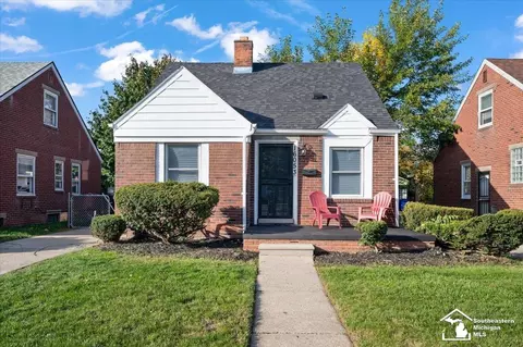 16053 Bringard, Detroit, MI 48205