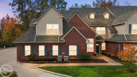 7856 Marie UNIT 87, Shelby Township, MI 48316