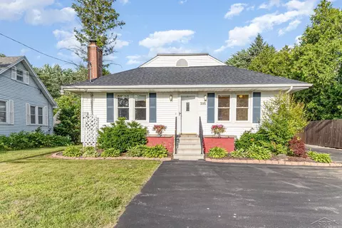 395 S S Ctr, Saginaw, MI 48638