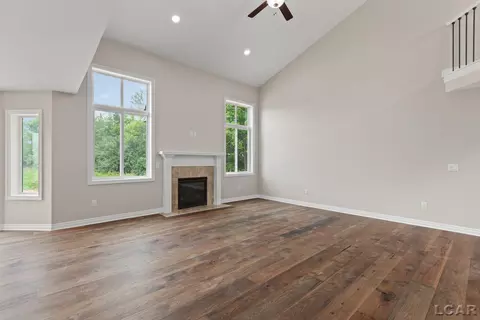 Living - 4189 Samantha, Britton, MI 49229 photo 3 of 5