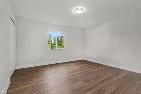 Bedroom - 8084 Pardee, Taylor, MI 48180 photo 3 of 5