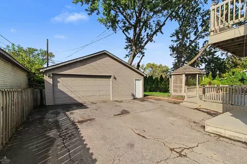Exterior - 8084 Pardee, Taylor, MI 48180 photo 4 of 10
