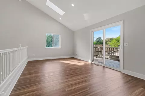 Living - 8084 Pardee, Taylor, MI 48180 photo 5 of 8