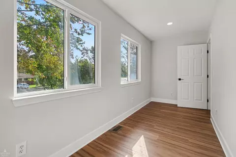 Bedroom - 8084 Pardee, Taylor, MI 48180 photo 5 of 5