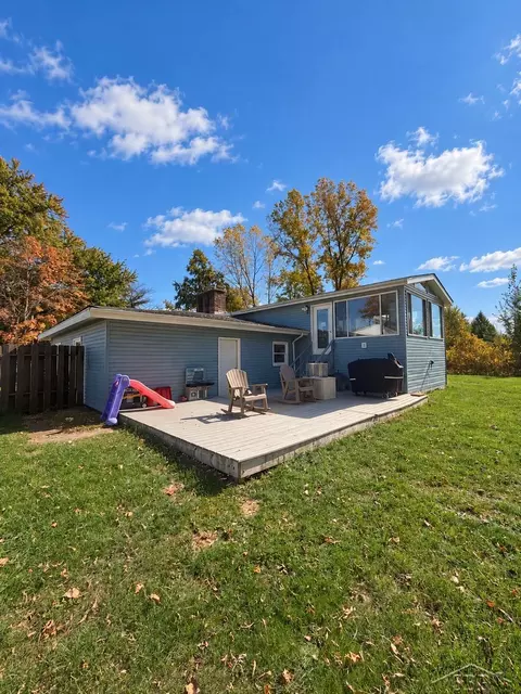 Exterior - 6381 Middle Rd, Hope, MI 48628 photo 3 of 8