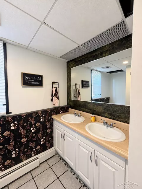 Bath - 6381 Middle Rd, Hope, MI 48628 photo 3 of 4
