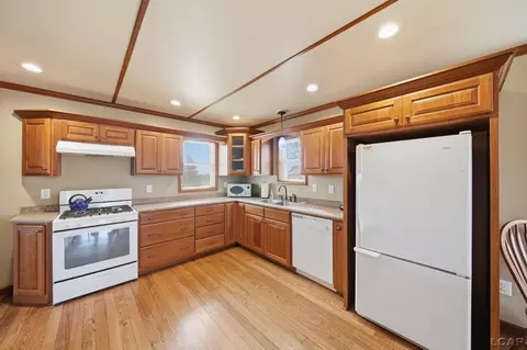 Kitchen - 8231 Coman, Hudson, MI 49247 photo 1 of 3