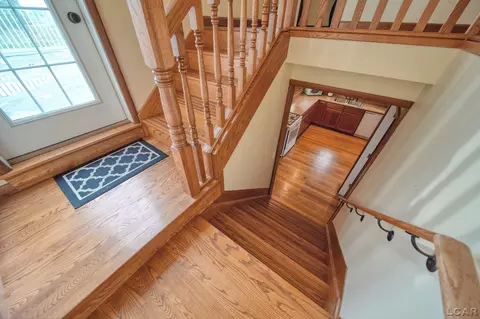 Entry Way - 8231 Coman, Hudson, MI 49247 photo 3 of 7