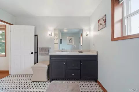 Bath - 8231 Coman, Hudson, MI 49247 photo 4 of 4