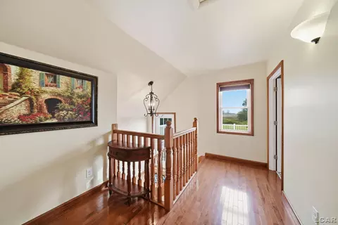 Entry Way - 8231 Coman, Hudson, MI 49247 photo 4 of 7