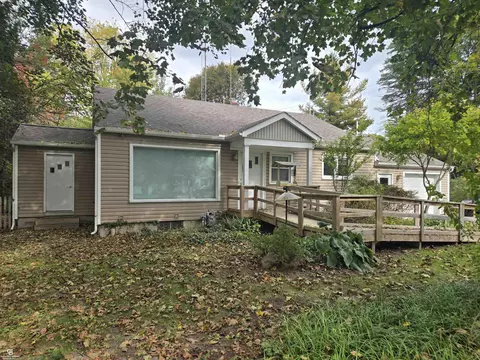 3170 W Water, Port Huron, MI 48060