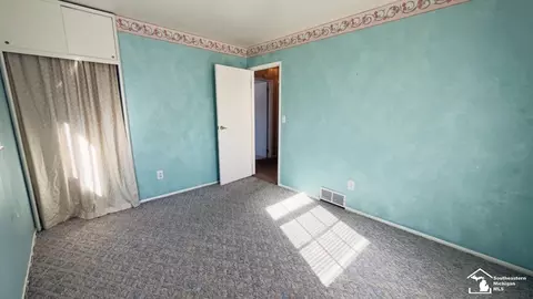 Bedroom - 219 Toll, Monroe, MI 48162 photo 3 of 8