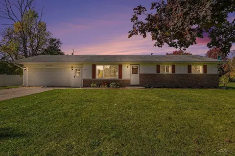 5213 Loganberry, Saginaw, MI 48603