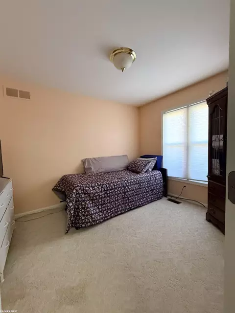 Bedroom - 53379 Springhill Mdws, Macomb, MI 48042 photo 1 of 4