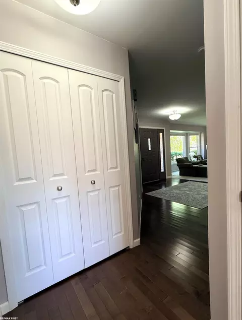 Entry Way - 53379 Springhill Mdws, Macomb, MI 48042 photo 2 of 3
