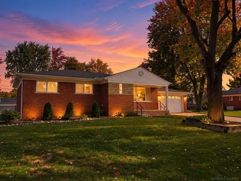 4857 Shelbyshire, Shelby Township, MI 48316