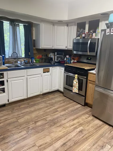 Kitchen - 217 S Silver, Bad Axe, MI 48413 photo 1 of 2