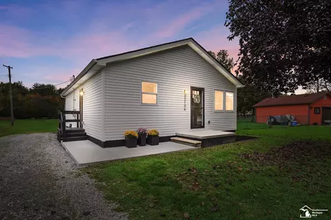 33106 W Jefferson, Brownstown, MI 48173