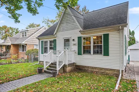 1002 N Wenona, Bay City, MI 48706