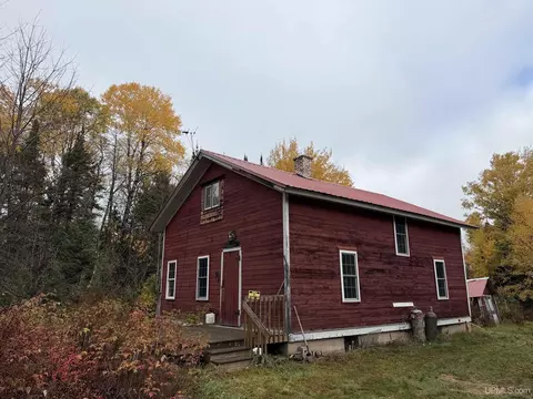 20750 Old Us Apt 2 W, Watersmeet, MI 49969