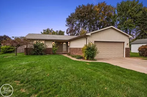 42125 Bobjean, Sterling Heights, MI 48314