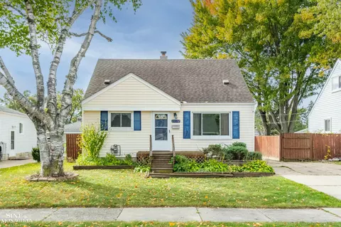 23332 Beverly, Saint Clair Shores, MI 48082