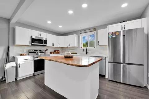 Kitchen - 77280 Coon Crk, Armada, MI 48005 photo 1 of 2