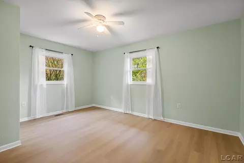 Bedroom - 19225 Us Hwy 27, Marshall, MI 49068 photo 3 of 6