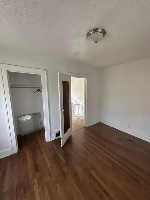 Bedroom - 125 W Mcclellan, Flint, MI 48505 photo 1 of 3