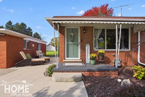 Exterior - 1209 Willow, Owosso, MI 48867 photo 1 of 3