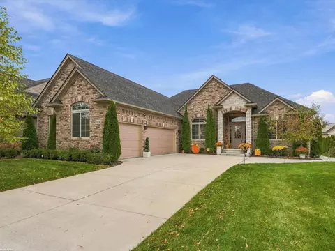 35731 Kilkenny, New Baltimore, MI 48047