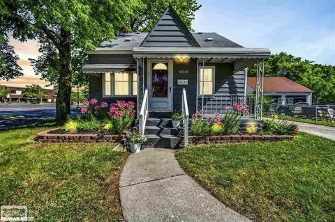 18501 Utica, Roseville, MI 48066