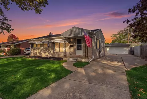 29918 Manhattan, Saint Clair Shores, MI 48082