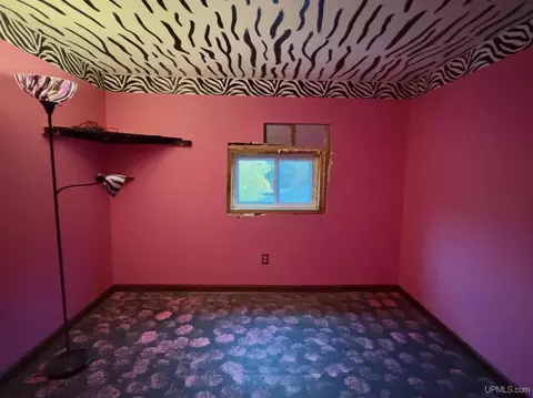 Bedroom - W5122` 5th, Vulcan, MI 49892 photo 10 of 10