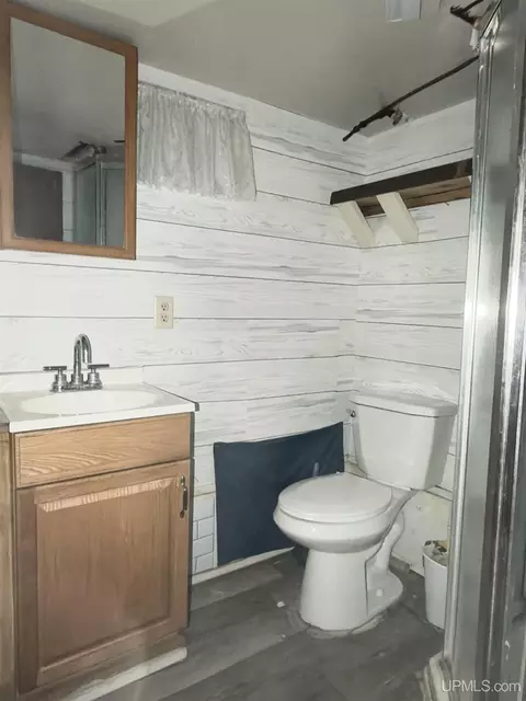 Bath - W5122` 5th, Vulcan, MI 49892 photo 6 of 6
