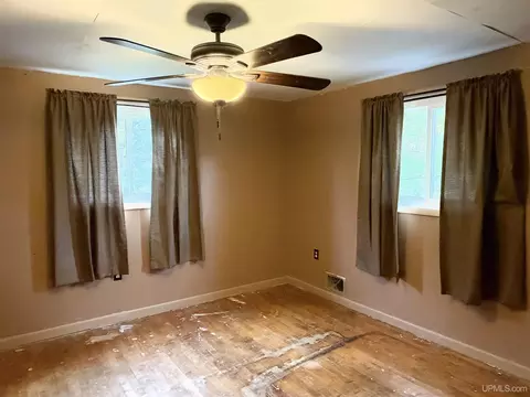 Bedroom - W5122` 5th, Vulcan, MI 49892 photo 7 of 10