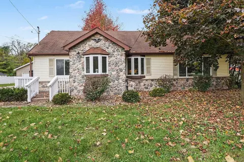1356 S S Riv, Saginaw, MI 48609